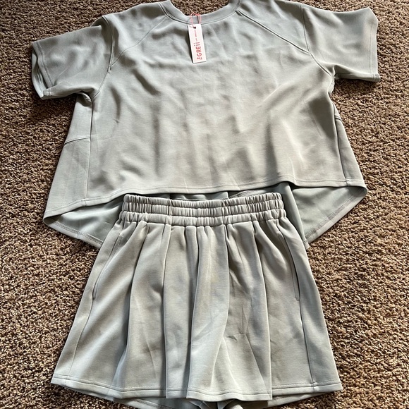 Matching Shorts Set - Picture 2 of 4
